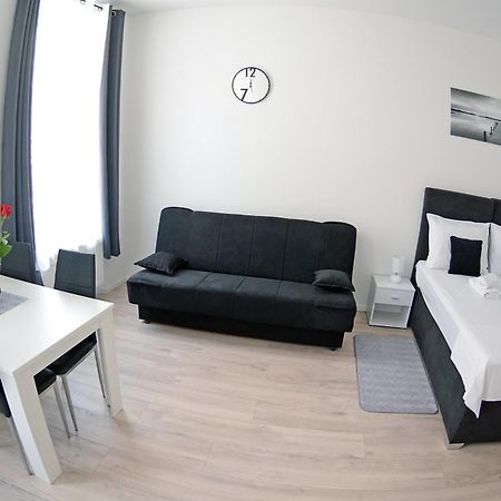 Virtus Apartments And Rooms With Free Private Parking Zagreb Værelse billede