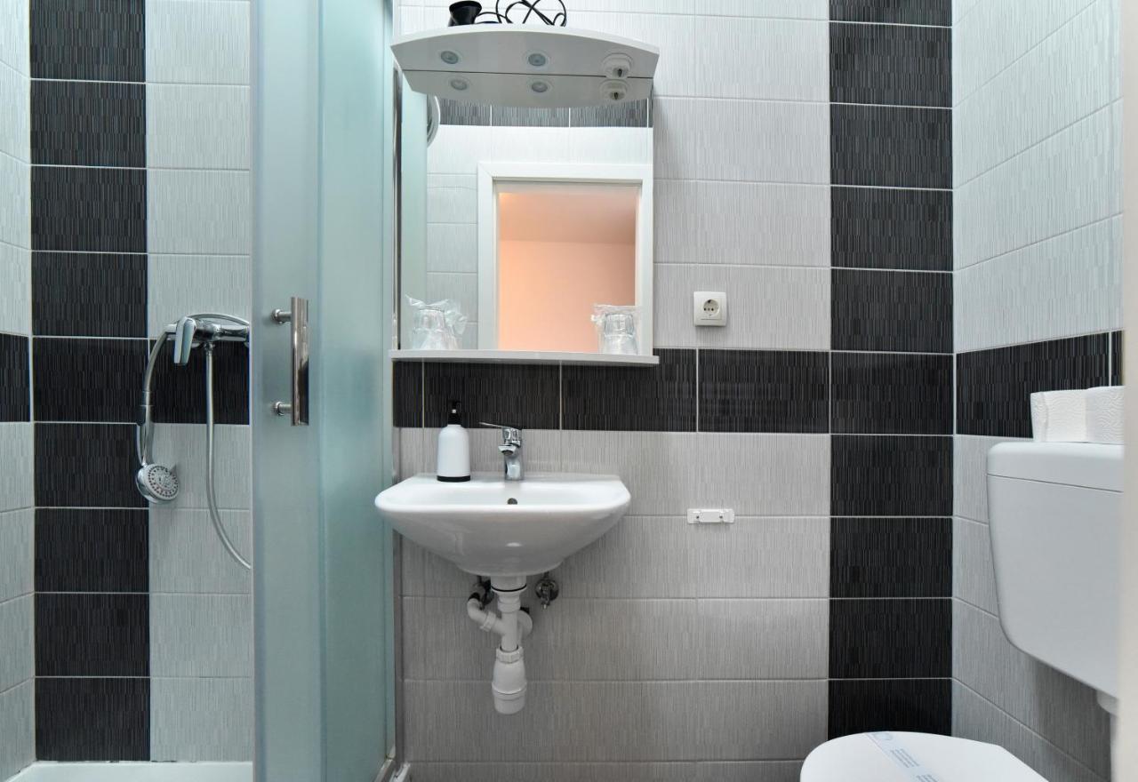 Virtus Apartments And Rooms With Free Private Parking Zagreb Eksteriør billede