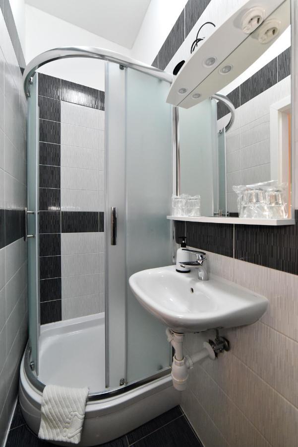 Virtus Apartments And Rooms With Free Private Parking Zagreb Eksteriør billede