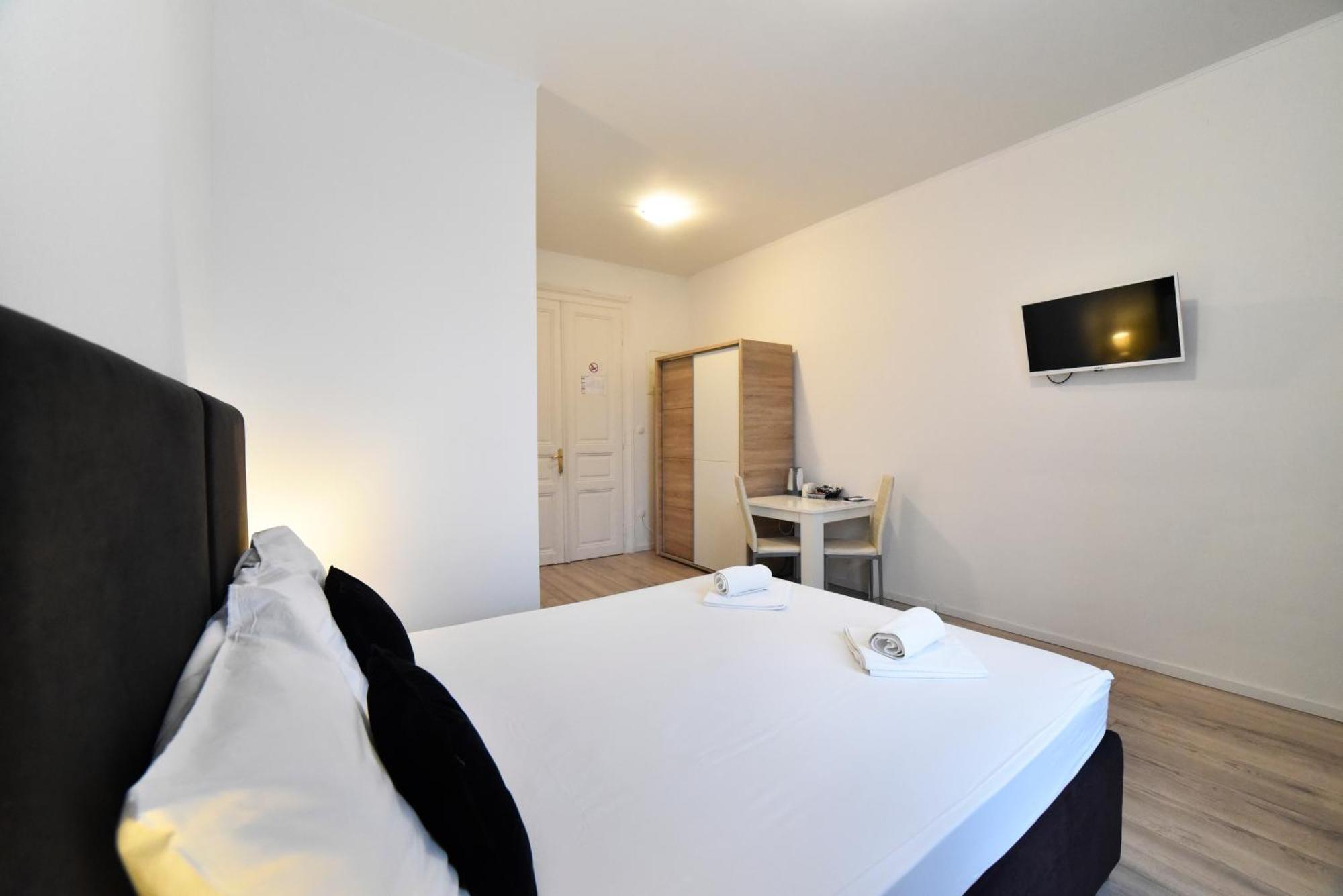 Virtus Apartments And Rooms With Free Private Parking Zagreb Eksteriør billede